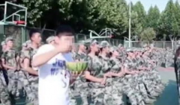 吃瓜网站军训爆料是真的吗,吃瓜网站信息真实性揭秘